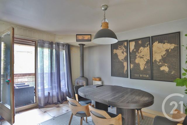 Appartement T3 à vendre - 3 pièces - 65.58 m2 - COLLONGES SOUS SALEVE - 74 - RHONE-ALPES - Century 21 Le Genevois