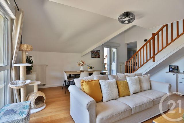 Appartement T4 à vendre - 4 pièces - 83.7 m2 - FEIGERES - 74 - RHONE-ALPES - Century 21 Le Genevois