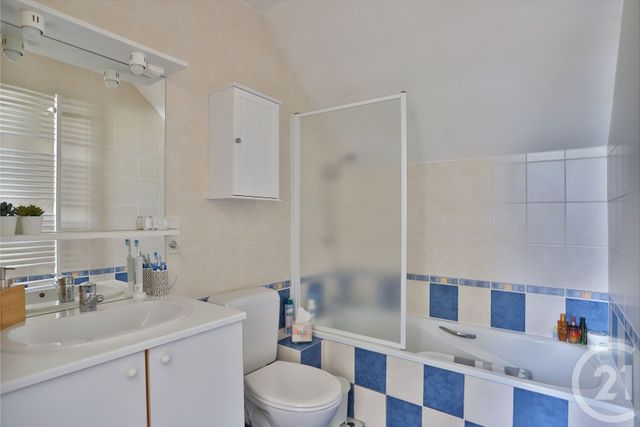 Appartement T4 à vendre - 4 pièces - 83.7 m2 - FEIGERES - 74 - RHONE-ALPES - Century 21 Le Genevois
