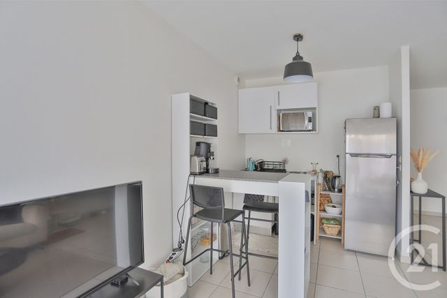 Afficher la photo en grand Appartement T2 à vendre - 2 pièces - 38.79 m2 - ST JULIEN EN GENEVOIS - 74 - RHONE-ALPES - Century 21 Le Genevois