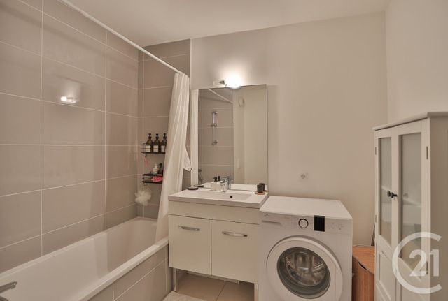 Afficher la photo en grand Appartement T2 à vendre - 2 pièces - 38.79 m2 - ST JULIEN EN GENEVOIS - 74 - RHONE-ALPES - Century 21 Le Genevois