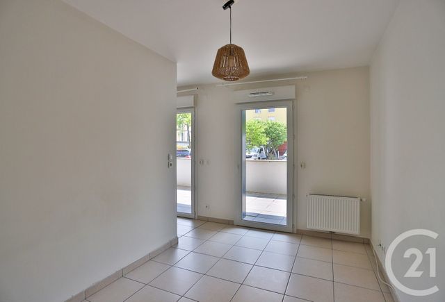 Afficher la photo en grand Appartement T2 à vendre - 2 pièces - 38.79 m2 - ST JULIEN EN GENEVOIS - 74 - RHONE-ALPES - Century 21 Le Genevois