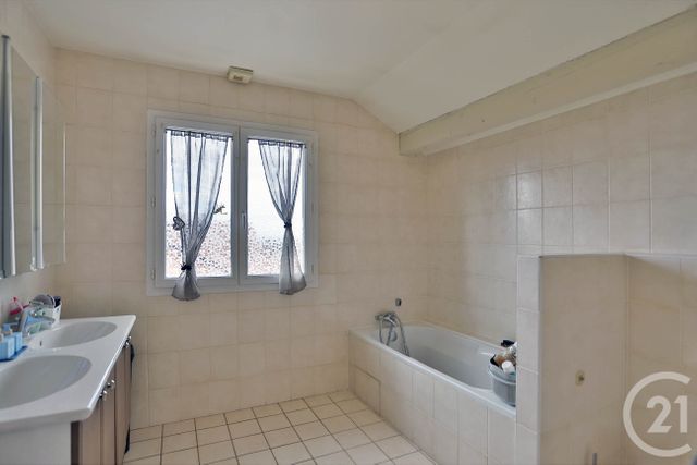 maison à vendre - 6 pièces - 135.25 m2 - VIRY - 74 - RHONE-ALPES - Century 21 Le Genevois