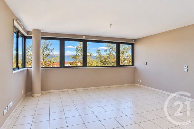 Appartement T3 à vendre - 3 pièces - 71.62 m2 - ST JULIEN EN GENEVOIS - 74 - RHONE-ALPES - Century 21 Le Genevois