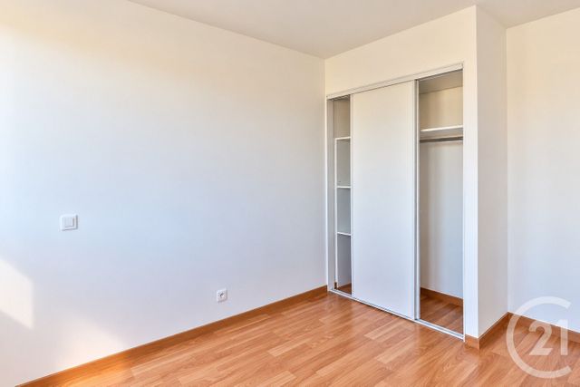 Appartement T3 à vendre - 3 pièces - 71.62 m2 - ST JULIEN EN GENEVOIS - 74 - RHONE-ALPES - Century 21 Le Genevois