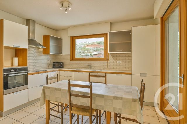 Afficher la photo en grand maison à vendre - 6 pièces - 117.9 m2 - FEIGERES - 74 - RHONE-ALPES - Century 21 Le Genevois