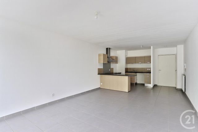Afficher la photo en grand Appartement T3 à vendre - 3 pièces - 67.1 m2 - BEAUMONT - 74 - RHONE-ALPES - Century 21 Le Genevois