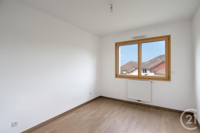 Afficher la photo en grand Appartement T3 à vendre - 3 pièces - 67.1 m2 - BEAUMONT - 74 - RHONE-ALPES - Century 21 Le Genevois