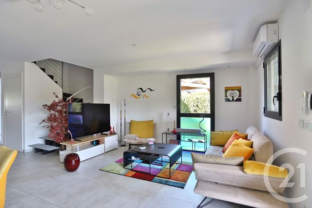 Appartement T5 à vendre - 5 pièces - 129.28 m2 - ST JULIEN EN GENEVOIS - 74 - RHONE-ALPES - Century 21 Le Genevois