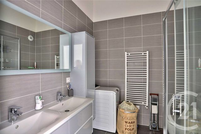 Appartement T5 à vendre - 5 pièces - 129.28 m2 - ST JULIEN EN GENEVOIS - 74 - RHONE-ALPES - Century 21 Le Genevois