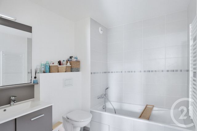 Afficher la photo en grand Appartement F1 à vendre - 1 pièce - 32.79 m2 - VIRY - 74 - RHONE-ALPES - Century 21 Le Genevois