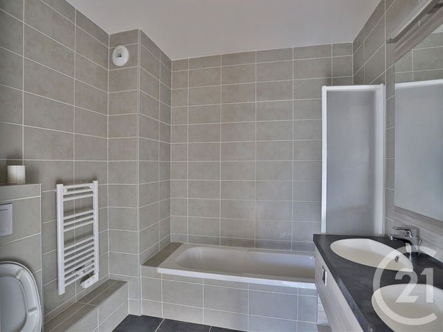Appartement T4 à vendre - 4 pièces - 116.65 m2 - NEYDENS - 74 - RHONE-ALPES - Century 21 Le Genevois