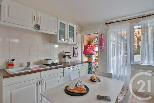 Afficher la photo en grand maison à vendre - 8 pièces - 171.55 m2 - ST JULIEN EN GENEVOIS - 74 - RHONE-ALPES - Century 21 Le Genevois