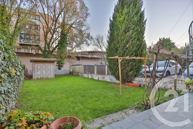 Afficher la photo en grand maison à vendre - 8 pièces - 171.55 m2 - ST JULIEN EN GENEVOIS - 74 - RHONE-ALPES - Century 21 Le Genevois