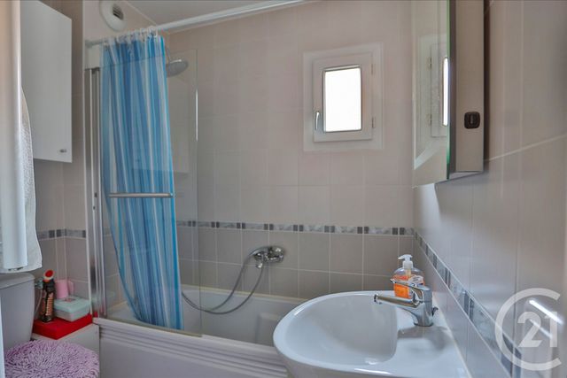 Afficher la photo en grand maison à vendre - 8 pièces - 171.55 m2 - ST JULIEN EN GENEVOIS - 74 - RHONE-ALPES - Century 21 Le Genevois