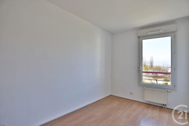Appartement T3 à vendre - 3 pièces - 67.2 m2 - ST JULIEN EN GENEVOIS - 74 - RHONE-ALPES - Century 21 Le Genevois