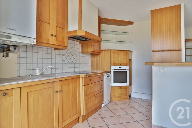 Appartement T3 à vendre - 3 pièces - 67.2 m2 - ST JULIEN EN GENEVOIS - 74 - RHONE-ALPES - Century 21 Le Genevois