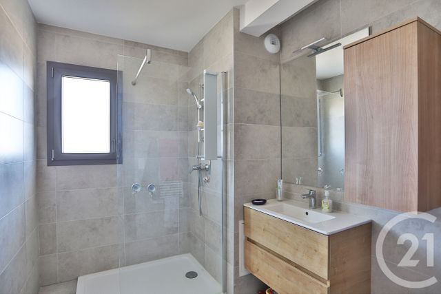 Appartement T3 à vendre - 3 pièces - 69.82 m2 - FEIGERES - 74 - RHONE-ALPES - Century 21 Le Genevois