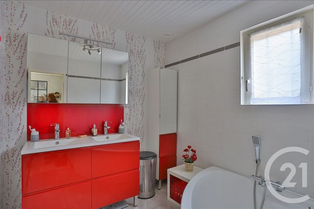 maison à vendre - 4 pièces - 104.32 m2 - ST JULIEN EN GENEVOIS - 74 - RHONE-ALPES - Century 21 Le Genevois