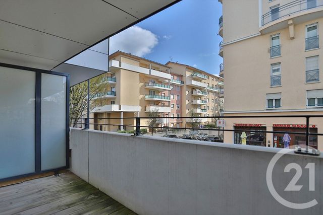 Appartement F3 à vendre - 3 pièces - 61.26 m2 - ST JULIEN EN GENEVOIS - 74 - RHONE-ALPES - Century 21 Le Genevois