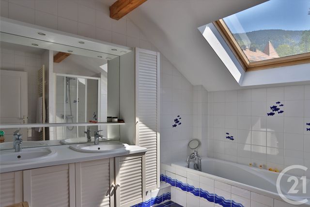 maison à vendre - 8 pièces - 239.6 m2 - ARCHAMPS - 74 - RHONE-ALPES - Century 21 Le Genevois