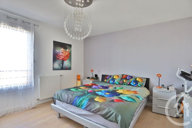 Appartement T3 à vendre - 3 pièces - 82.43 m2 - COLLONGES SOUS SALEVE - 74 - RHONE-ALPES - Century 21 Le Genevois