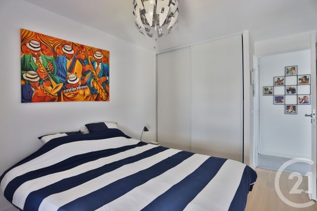 Appartement T3 à vendre - 3 pièces - 82.43 m2 - COLLONGES SOUS SALEVE - 74 - RHONE-ALPES - Century 21 Le Genevois